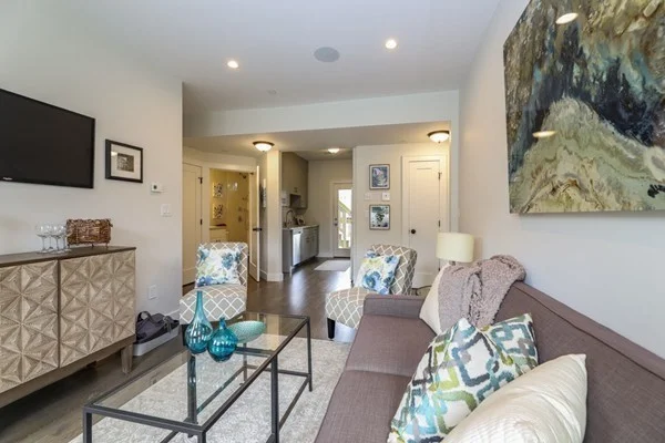 45-47 Clement Ave, West Roxbury