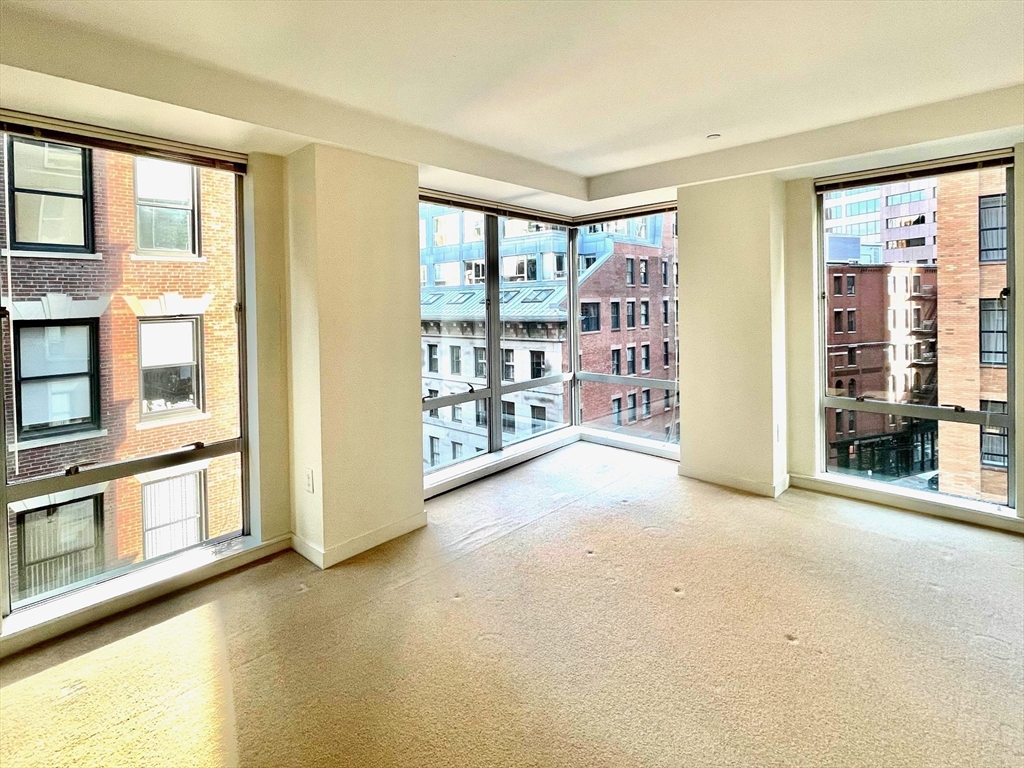 80 Broad St, Downtown