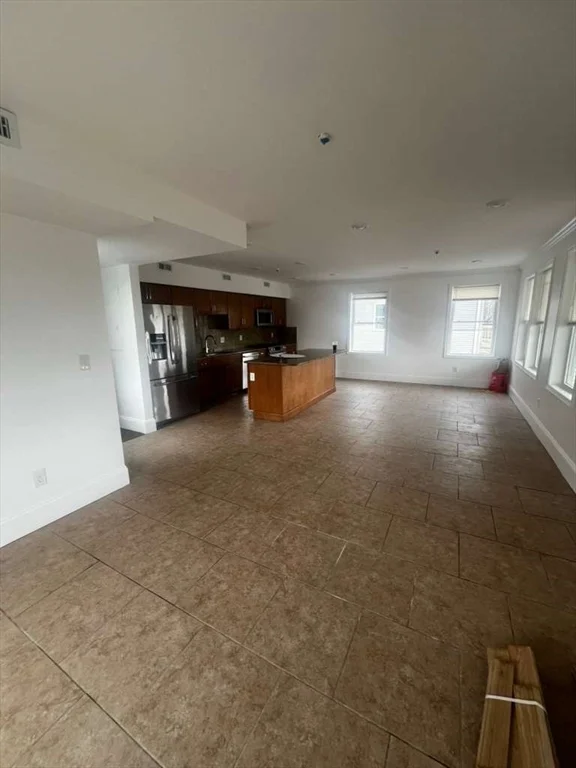 375 Crescent Ave, Chelsea