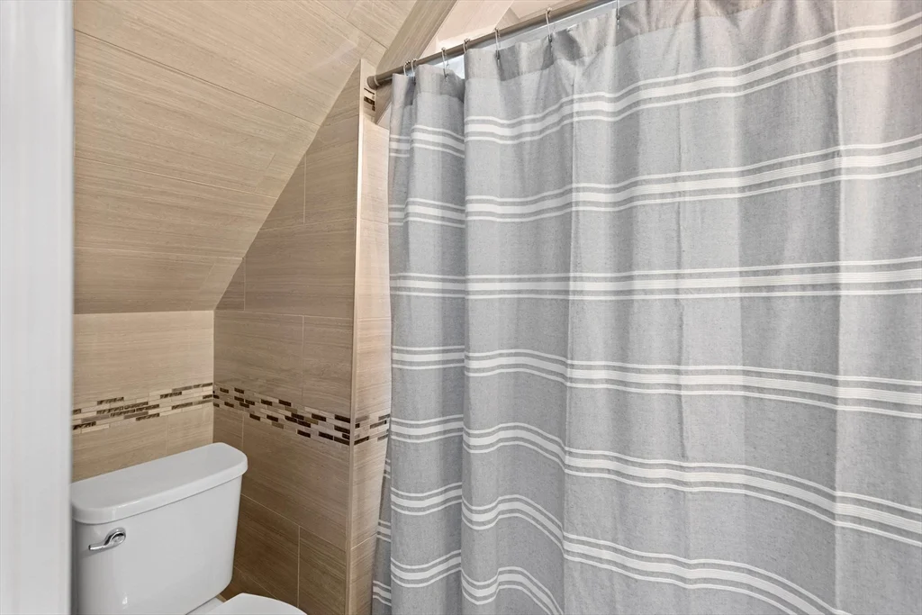 201 Adams St, Endicott