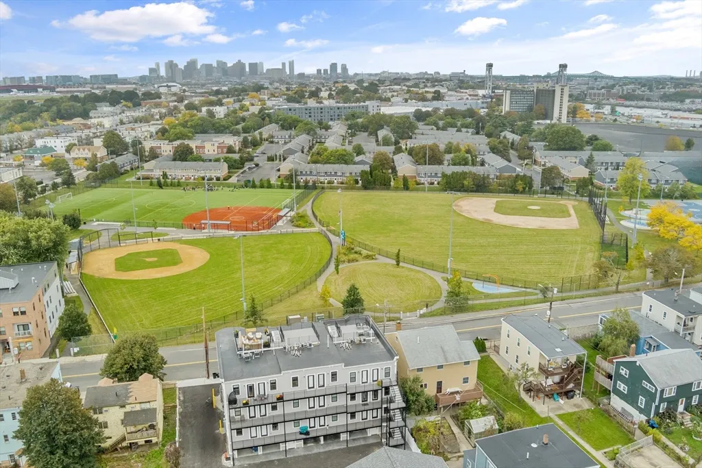 31 Boardman St, East Boston