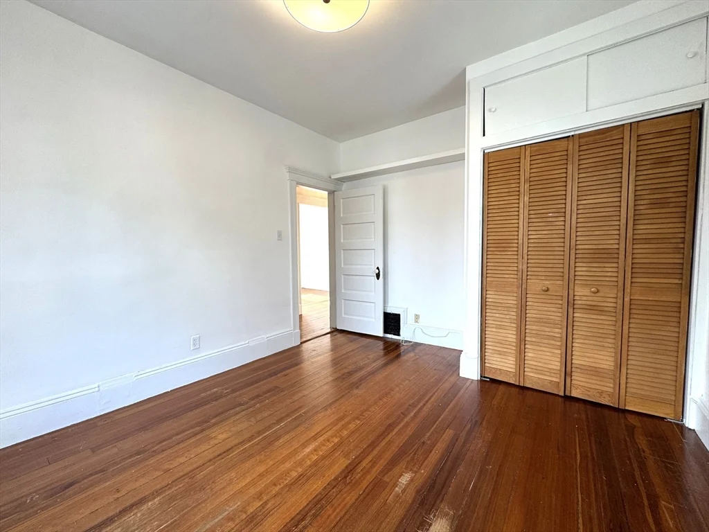 67 Washburn Ave, North Cambridge