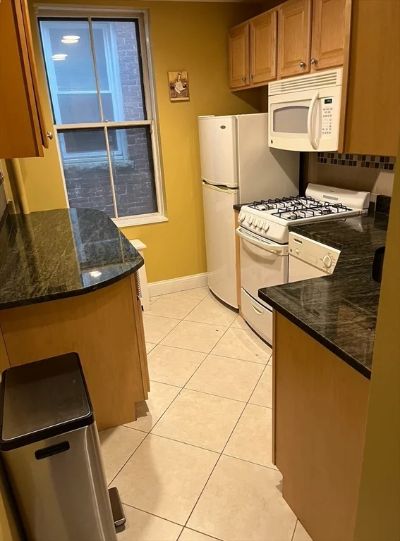 11 Irving St, Beacon Hill