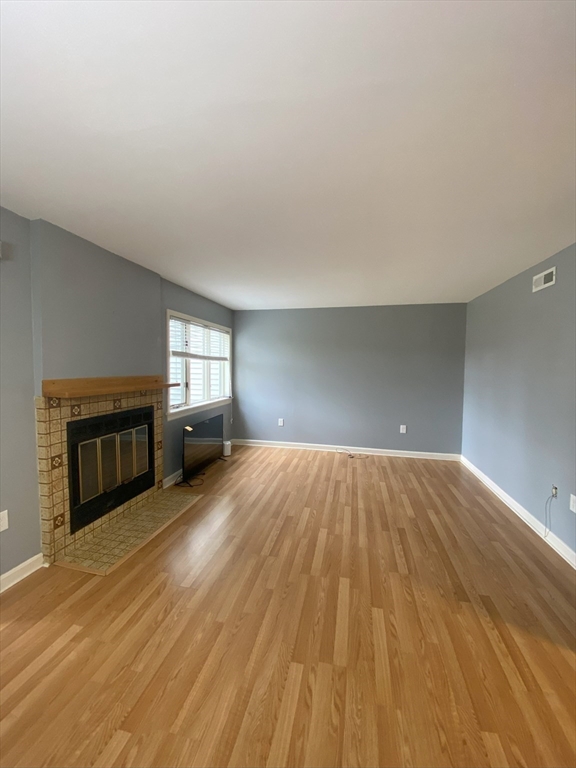 700 East St, Walpole