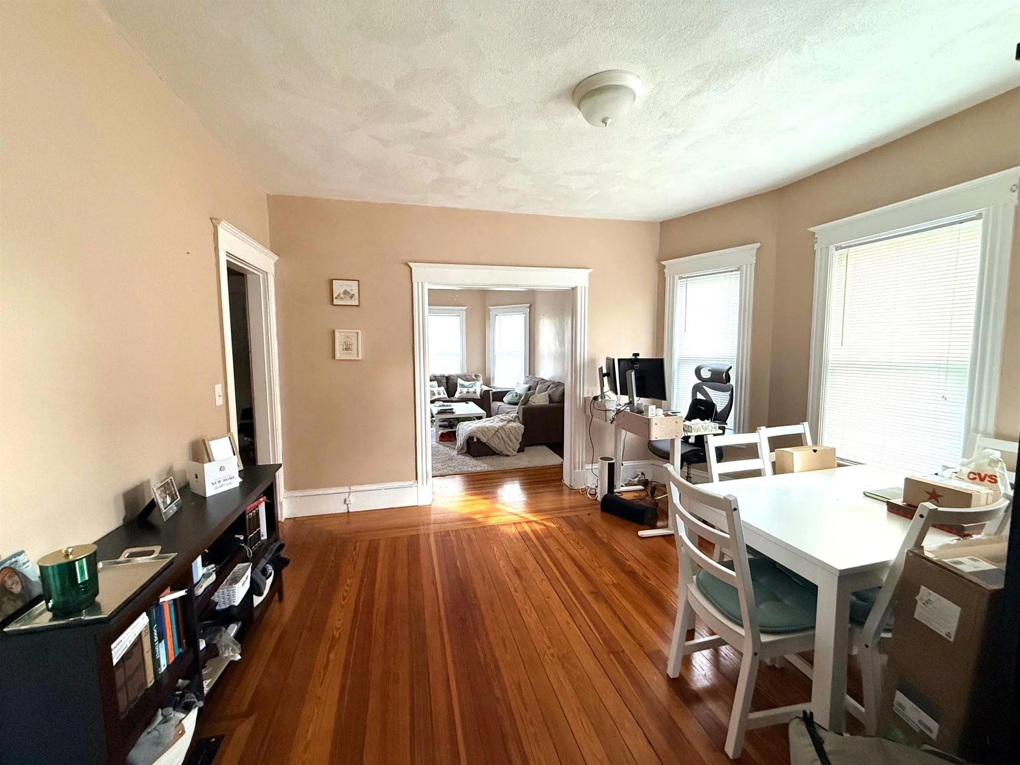 42 Gibbens St, Powder House Square