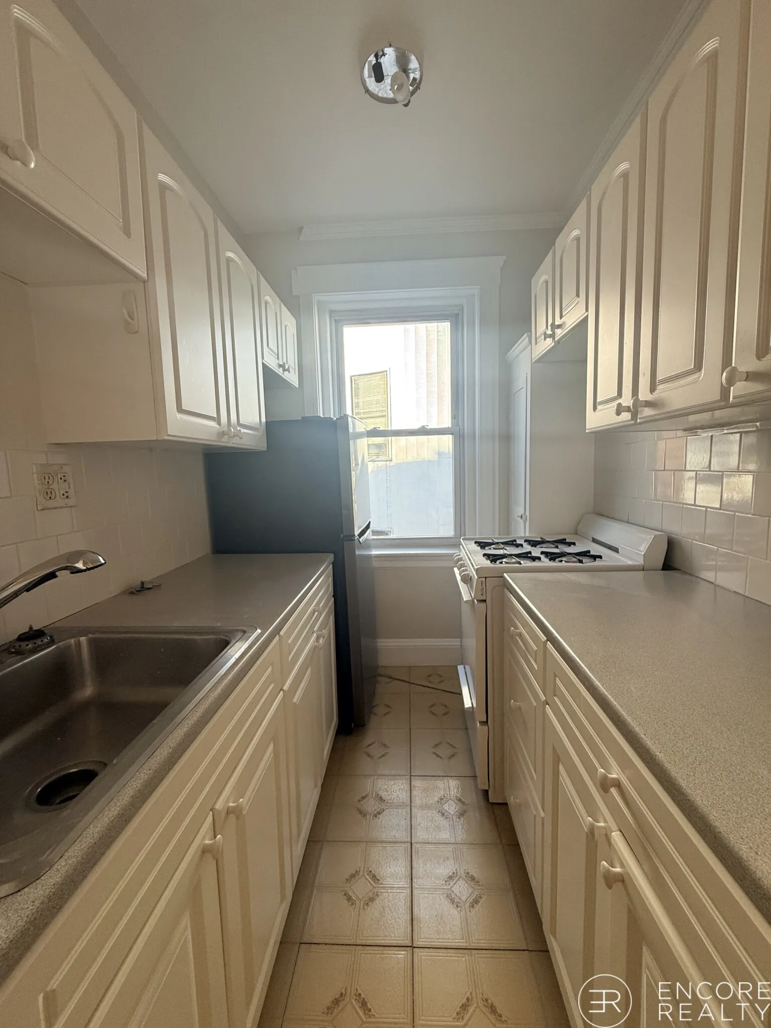 11 Gray St, Neighborhood Nine