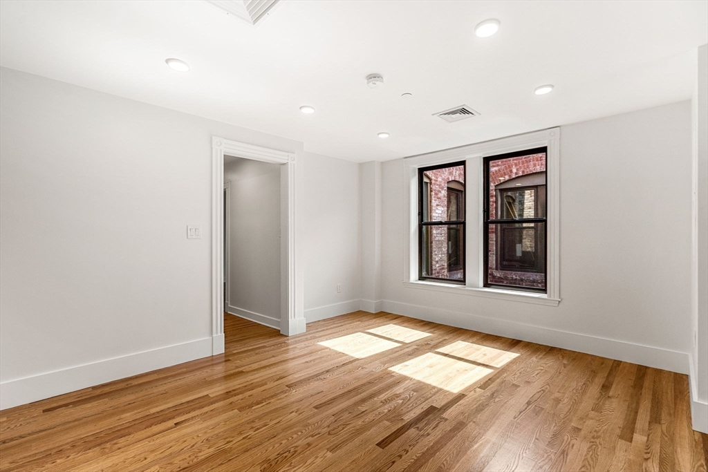 434 Massachusetts Ave, Cambridgeport