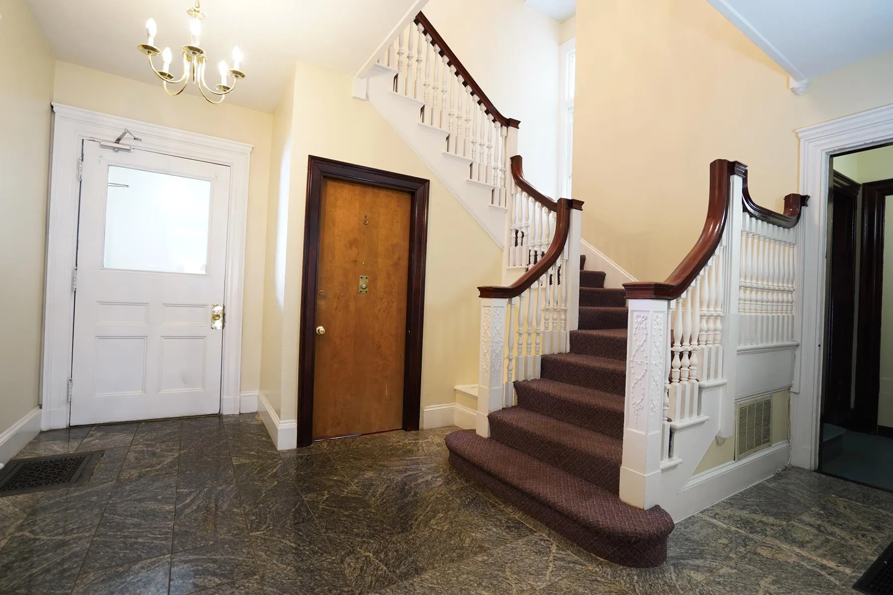 266 Chestnut Hill Ave, Brighton