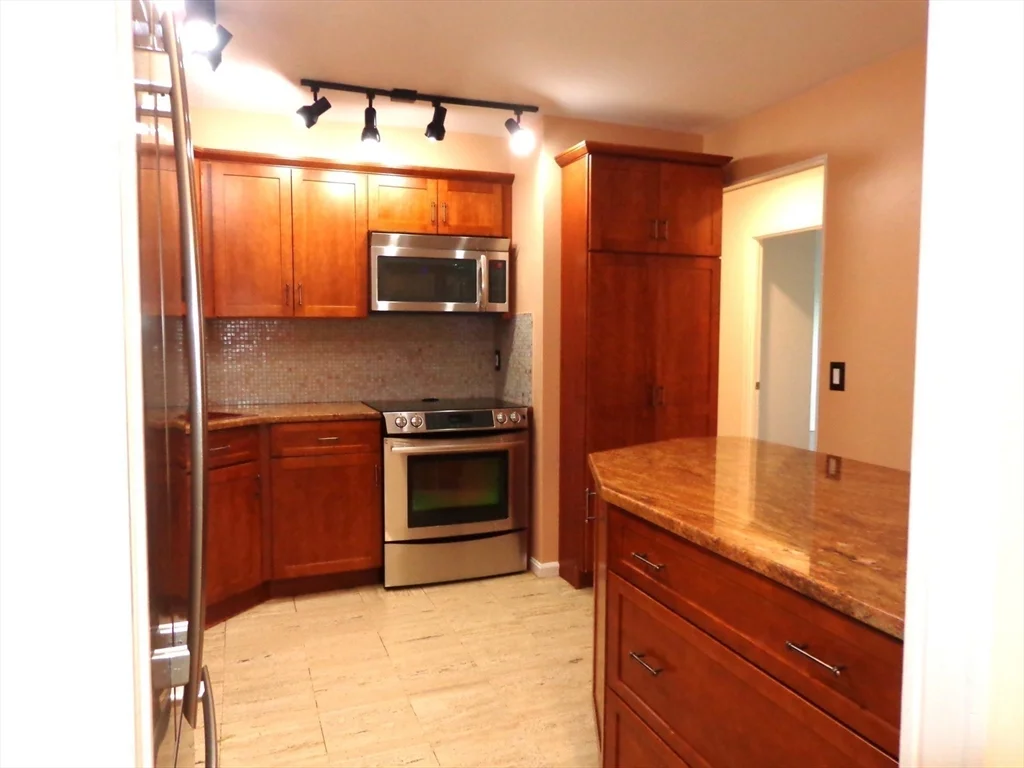 151 Coolidge Ave, Watertown