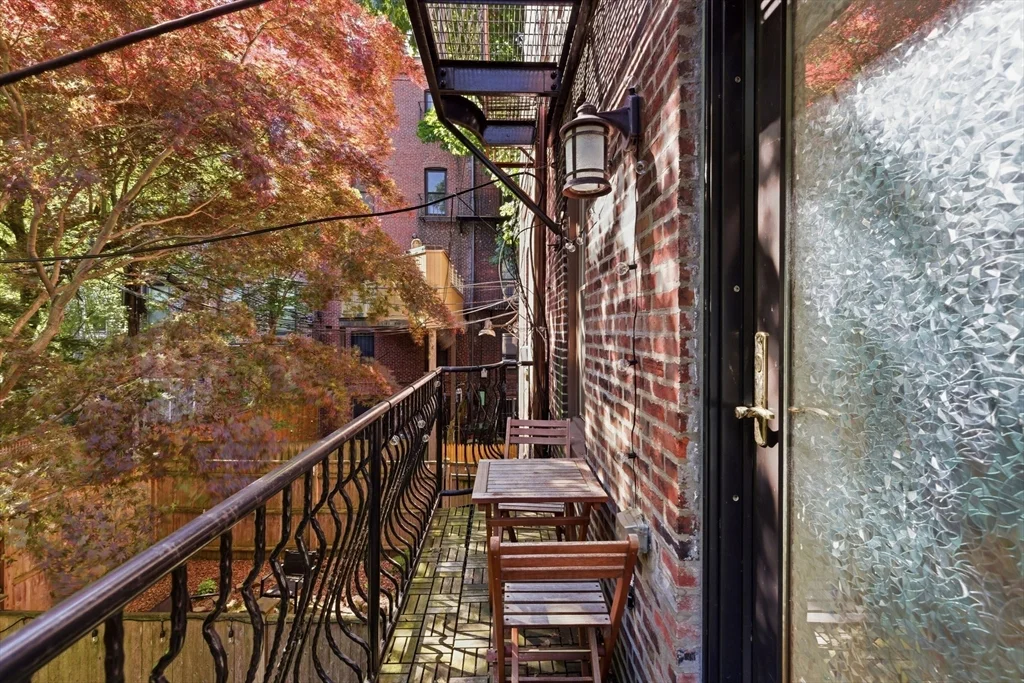 3 Saint Charles St, South End