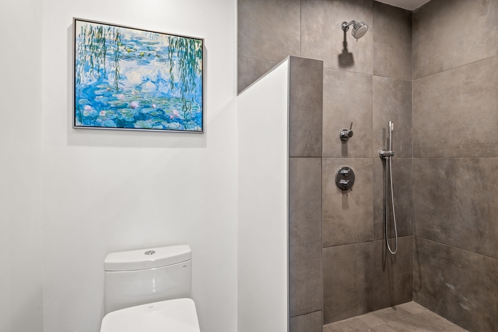 1 Nassau St, Chinatown