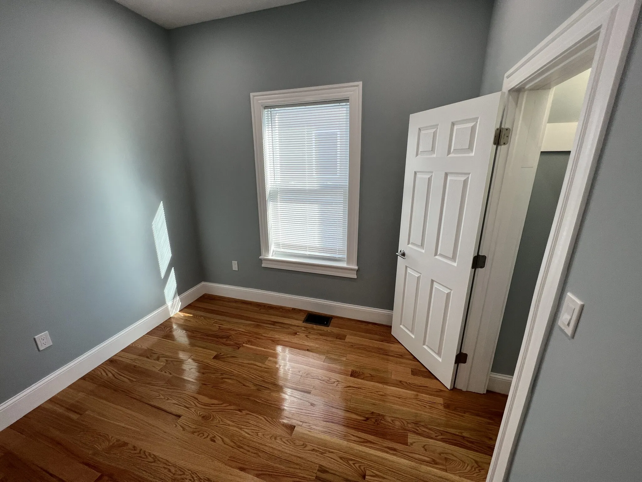 29 Alpine St, Powder House Square