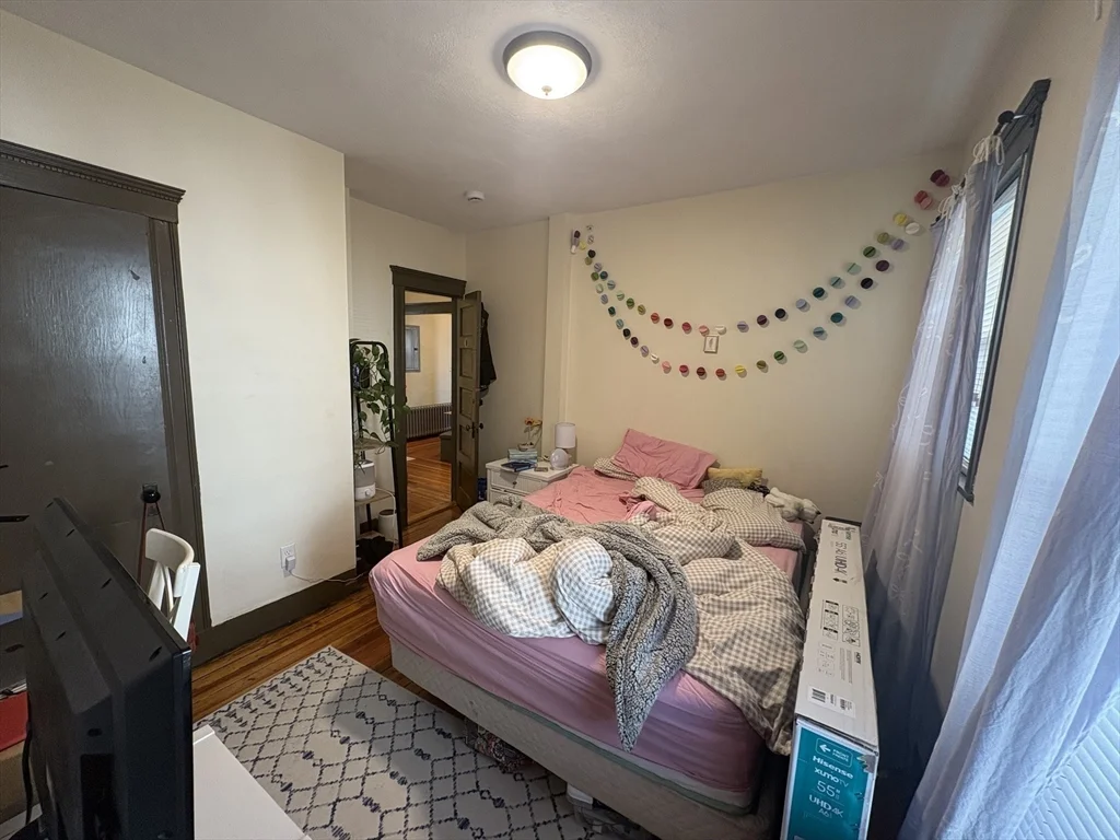 352 Main St, Medford