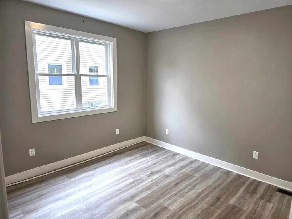 39 Fiske St, Waltham