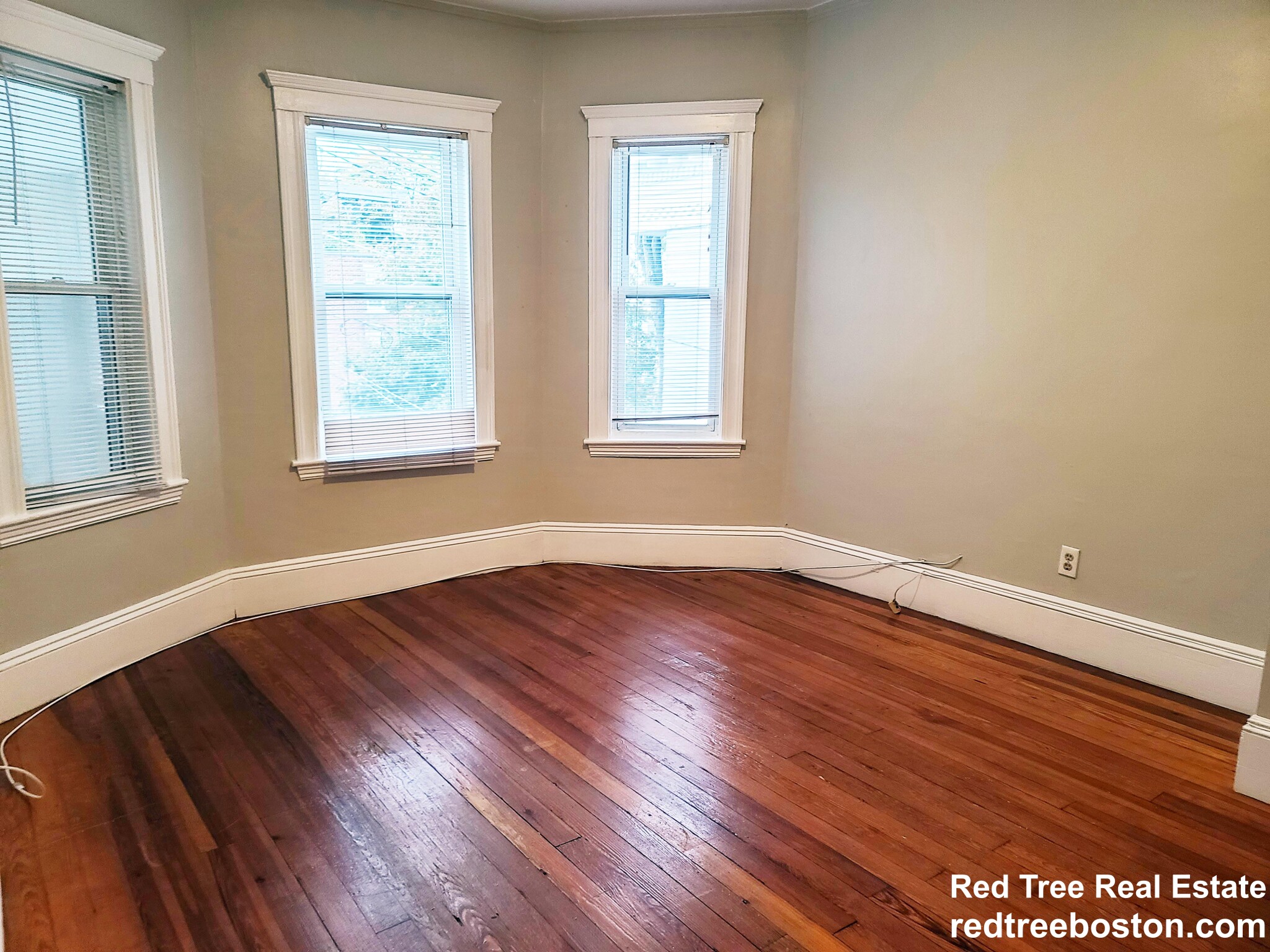 348 Faneuil St, Brighton