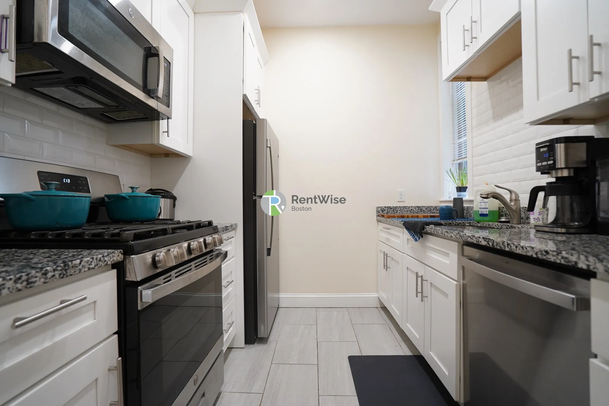 29 Queensberry St, Fenway