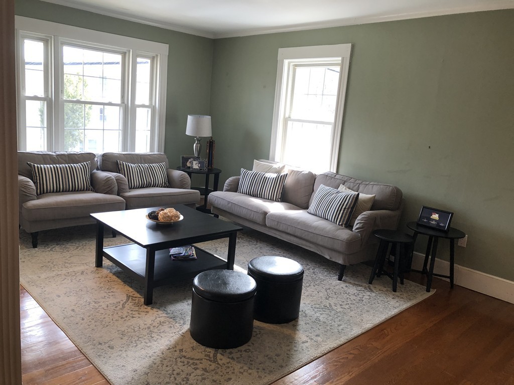 6 Blake Rd, Brookline Hills