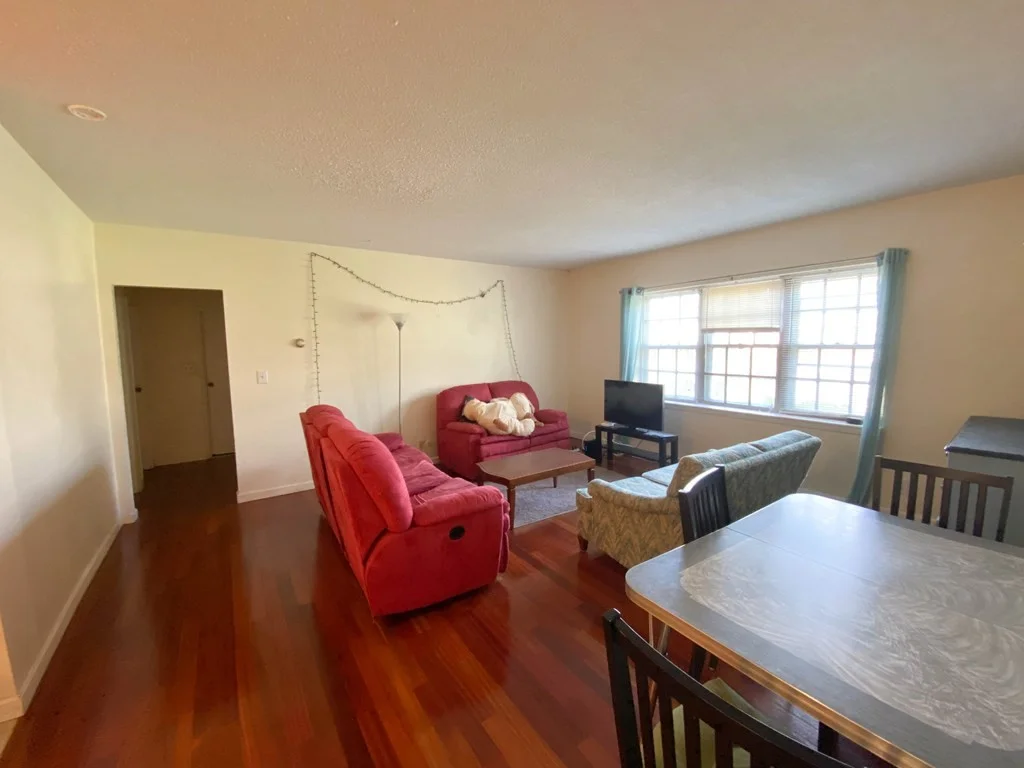 38 Lake Shore Ter, Brighton