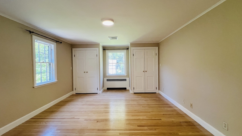 30 Thackeray Rd, Wellesley