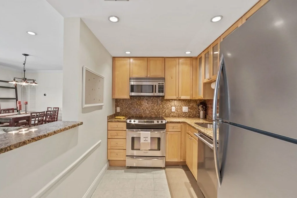 78 Gainsborough St, Fenway