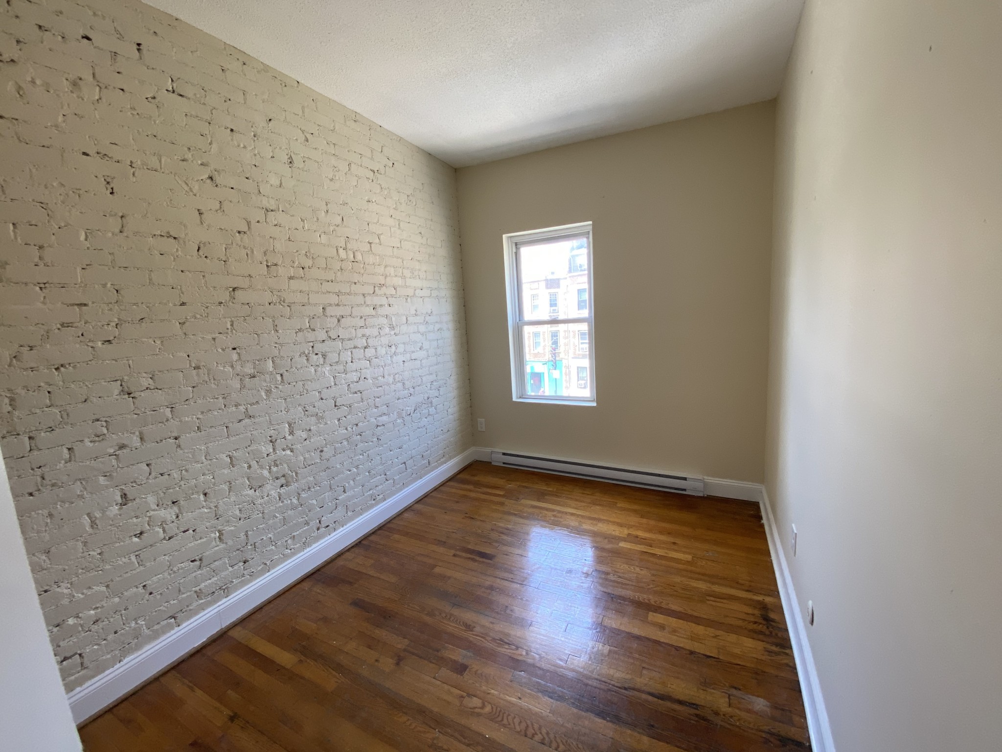 896 Huntington Ave, Mission Hill