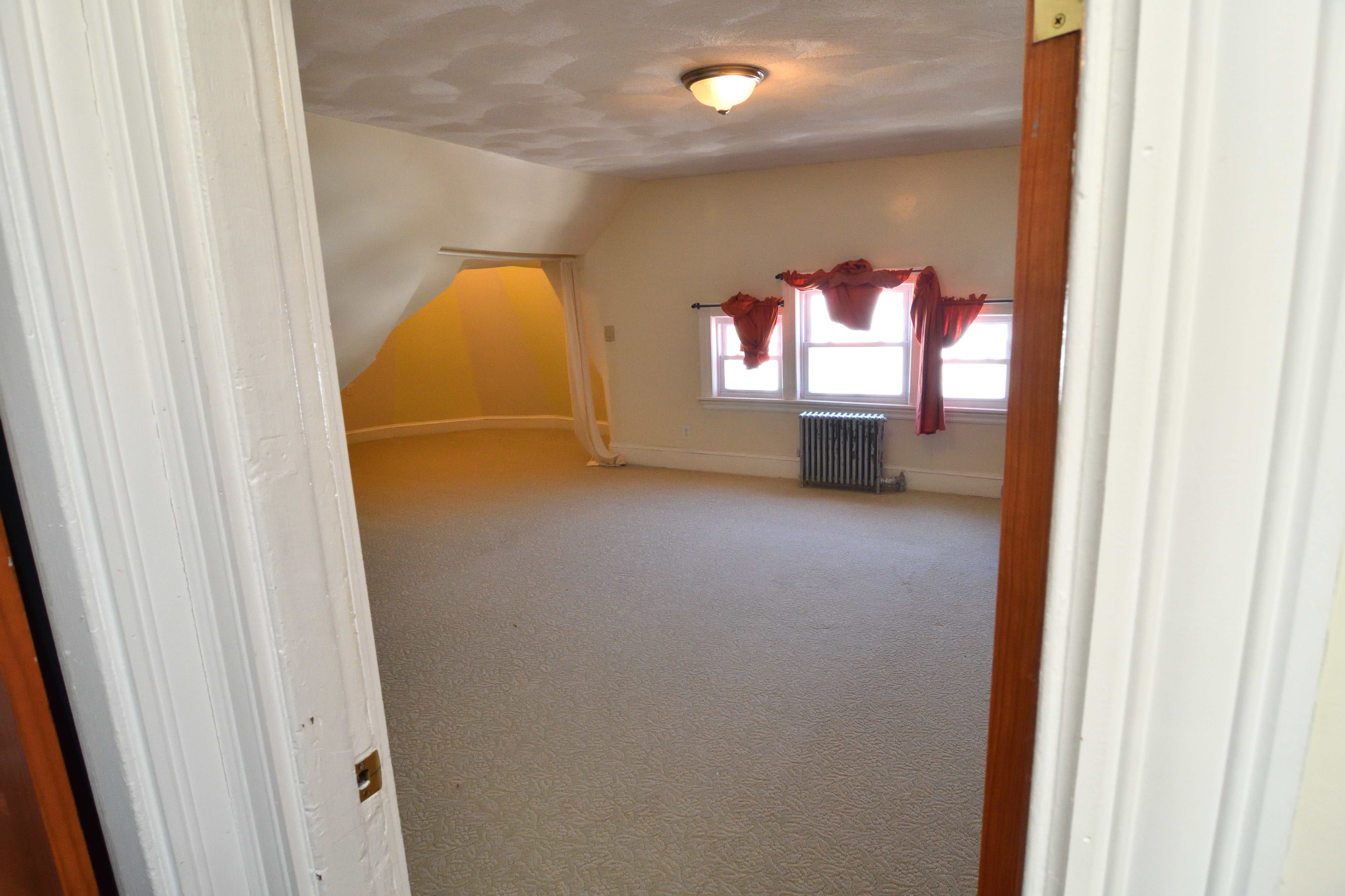 5 bed, 3 bath apartment for rent at 592 Park Unit House, Dorchester — photo 19 of 21