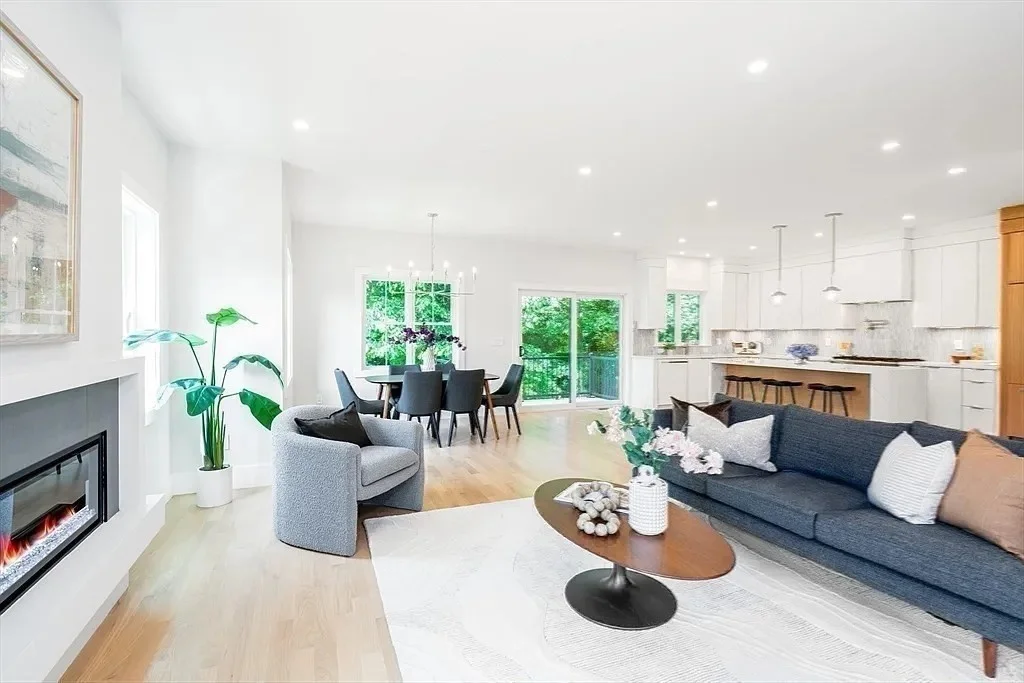 35 John St, Newton
