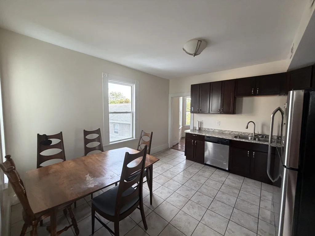 11 Francis, Oak Grove