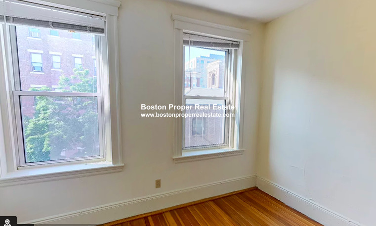 55 Queensberry St, Fenway