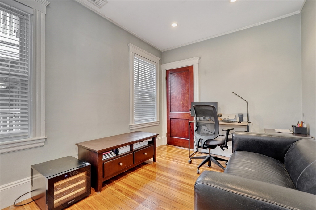 1632 Columbia Rd, South Boston