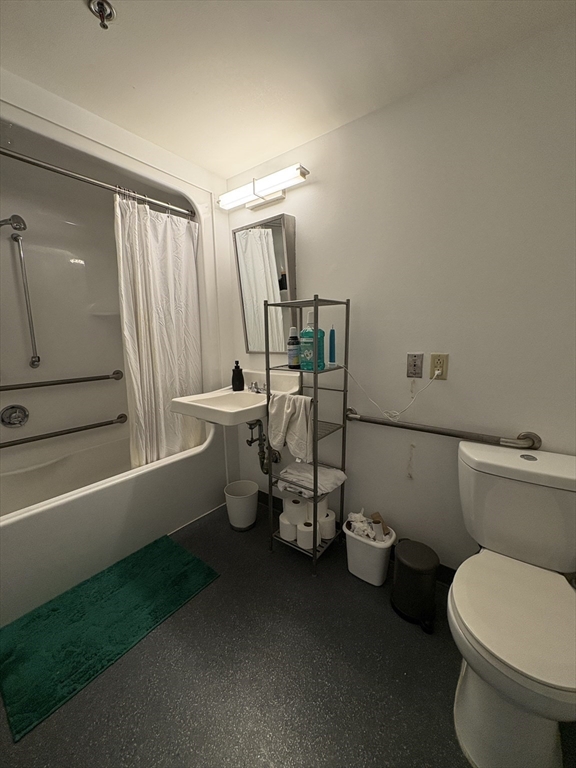 888 Washington St, Chinatown