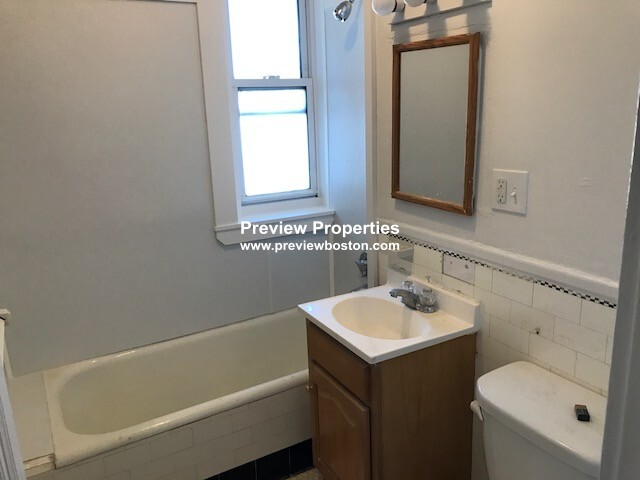 116 Washington St, Brighton