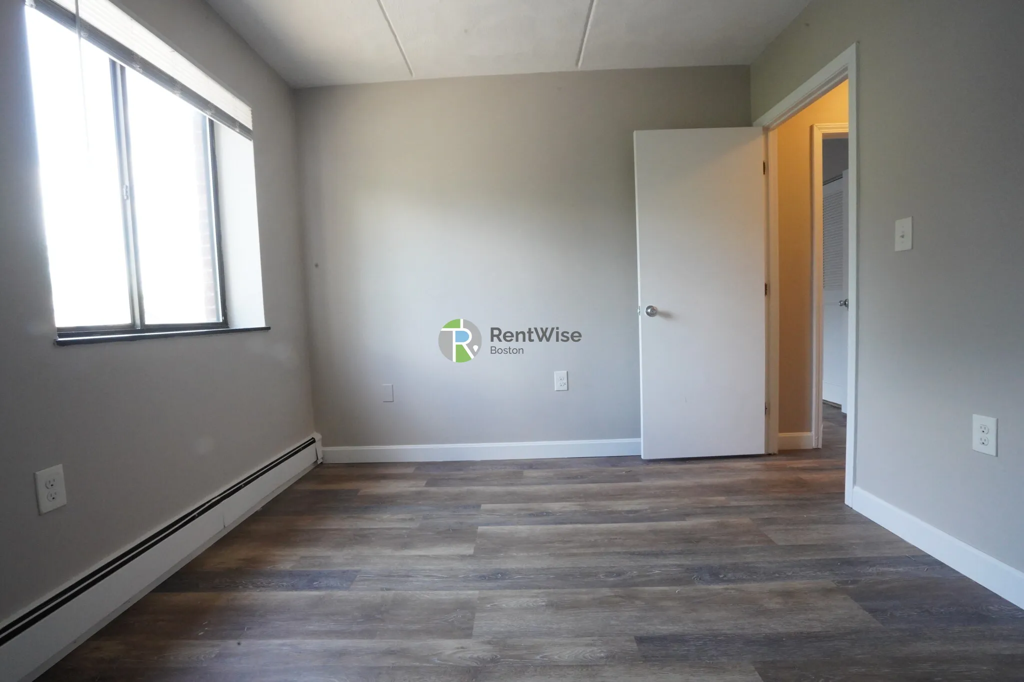 12 Cottage Ct, Nonantum