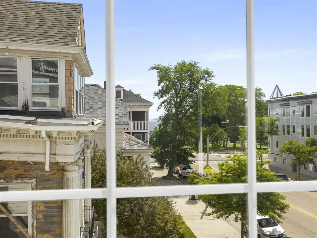 944 East Broadway, South Boston