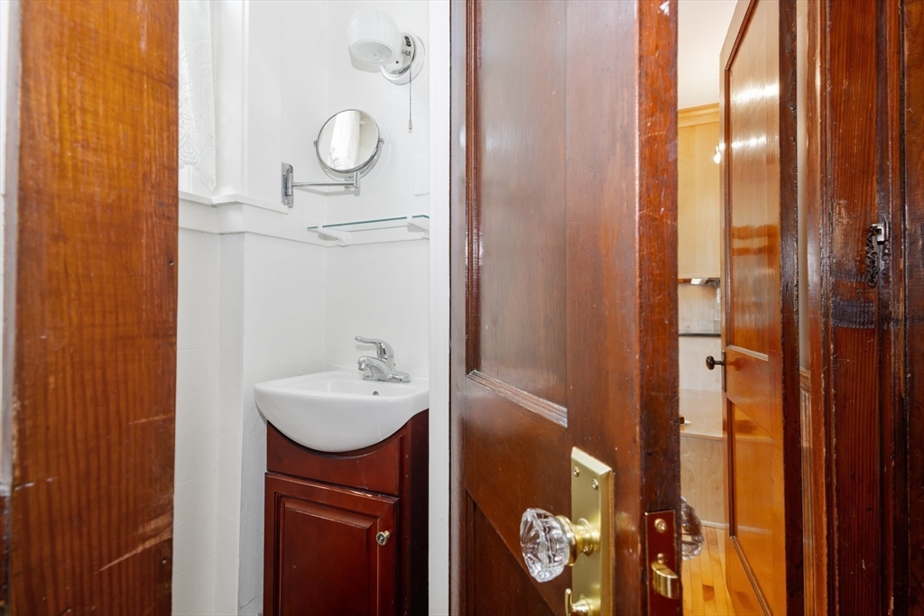 48 Kilsyth Rd, Salisbury Road - Corey Farm