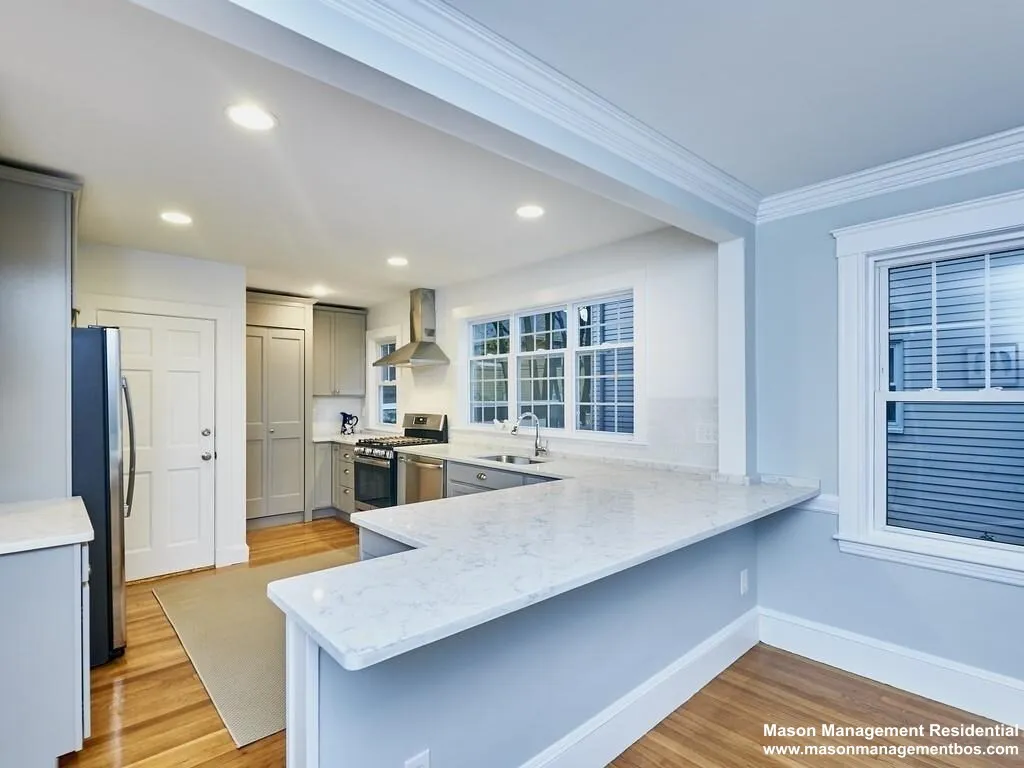 35 Roseway St, Jamaica Plain