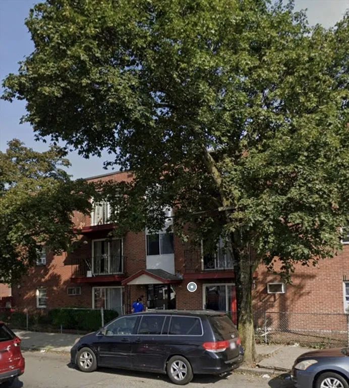 484 Western Ave, Lynn