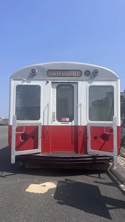 8 Humboldt Pl, South Boston