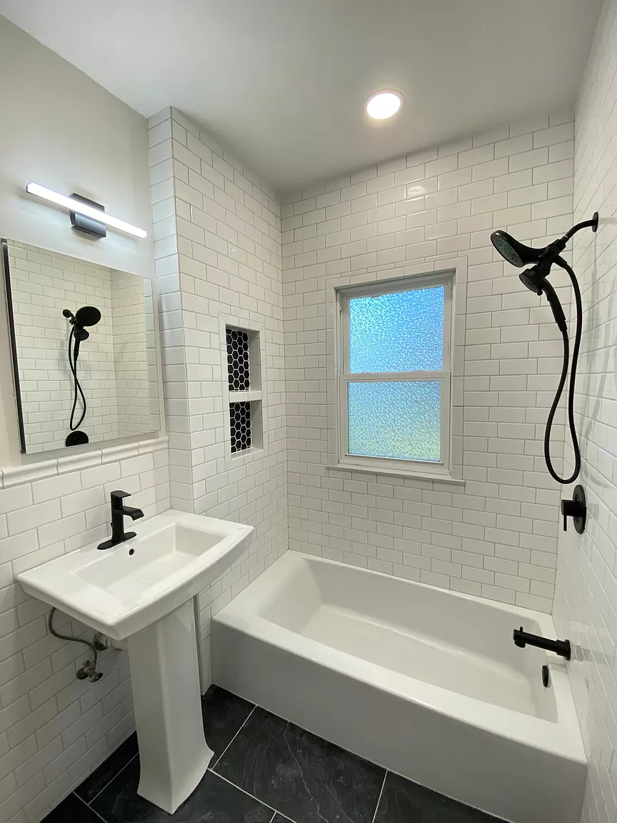 2 bed, 1 bath apartment for rent at 126 Winsor Ave Unit 1, Watertown — photo 8 of 12