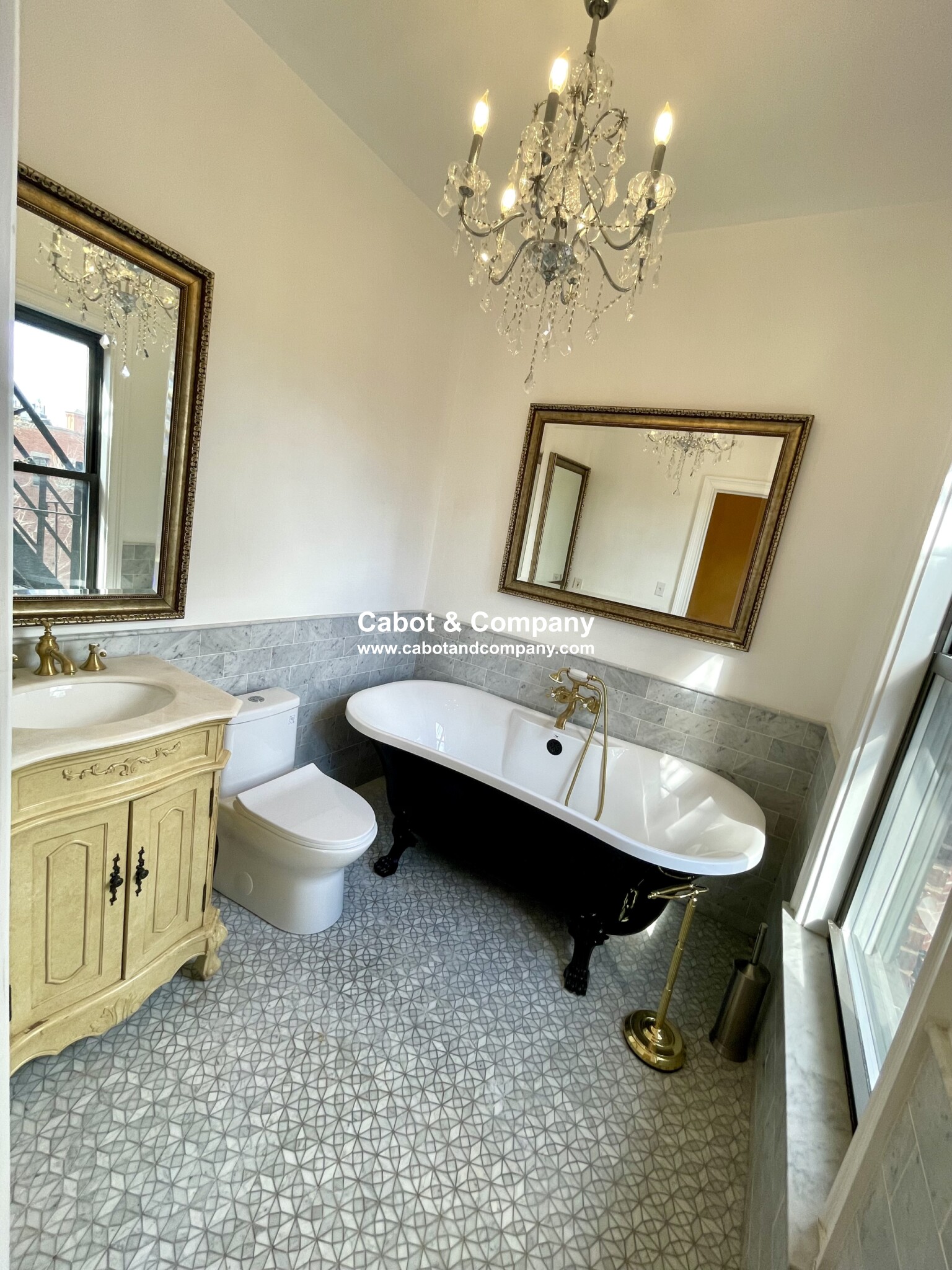 482 Columbus Ave, South End