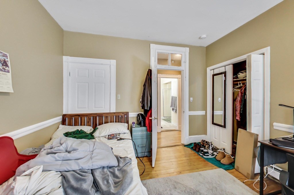 47 Hillside St, Mission Hill