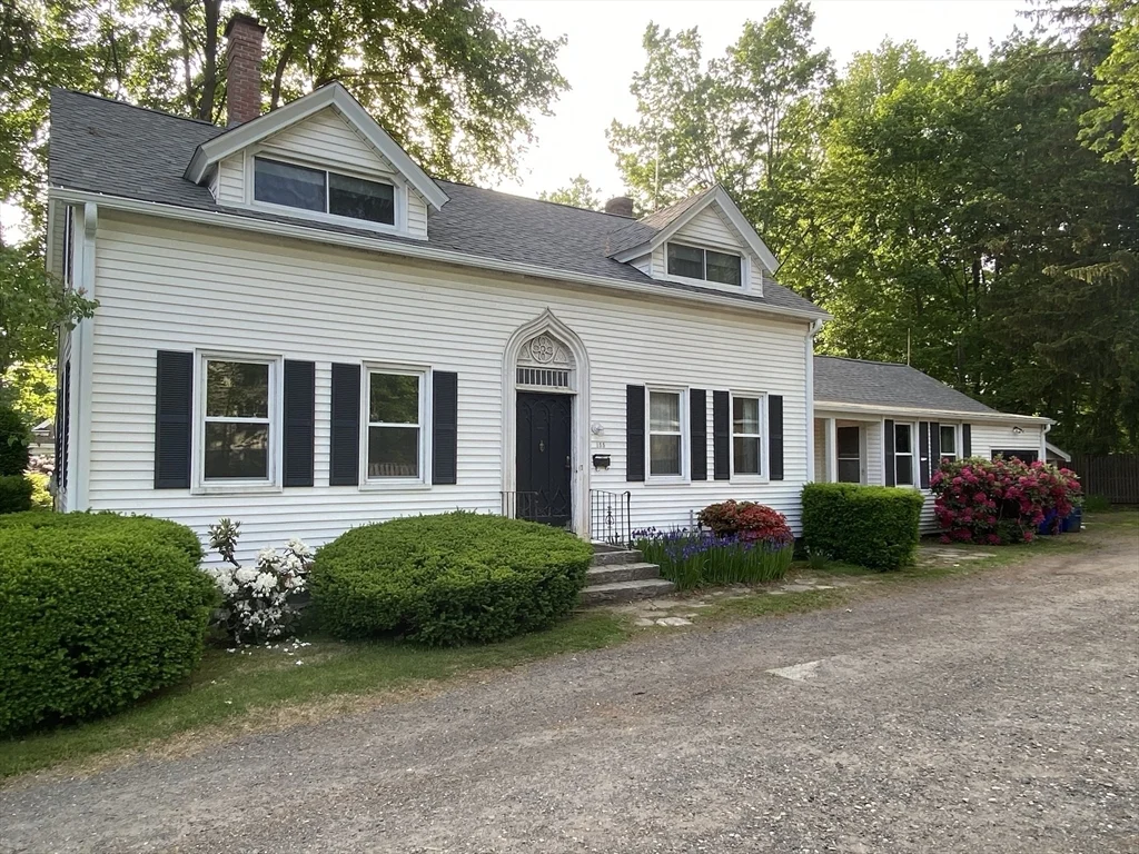 155 Amity St, Amherst