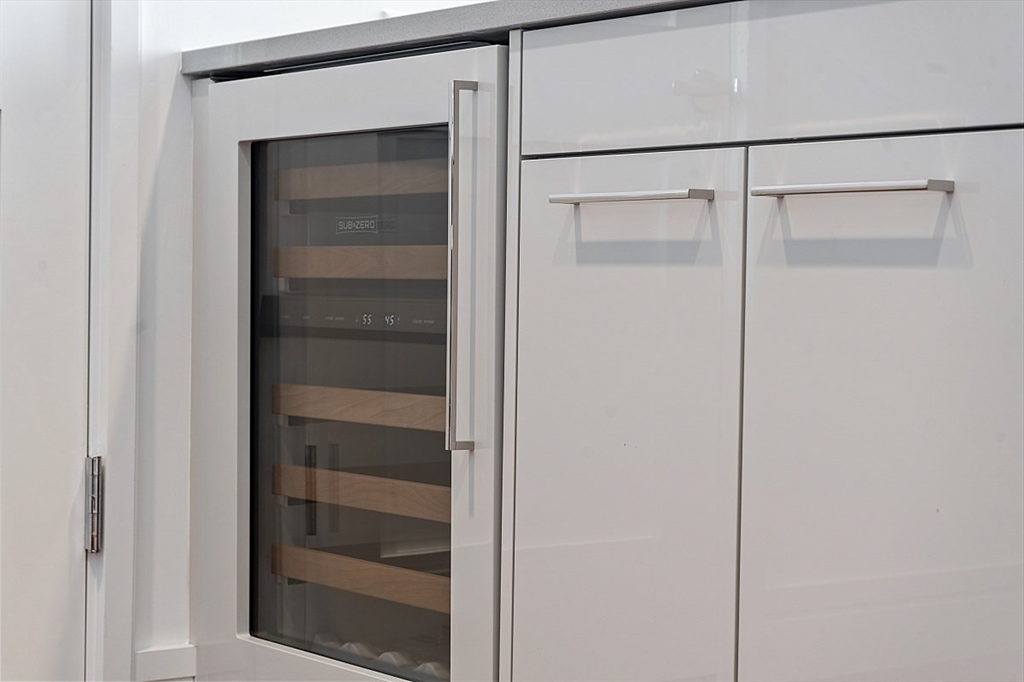 1 Dalton St, Back Bay