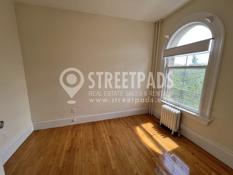 2 Ware St, Mid-Cambridge