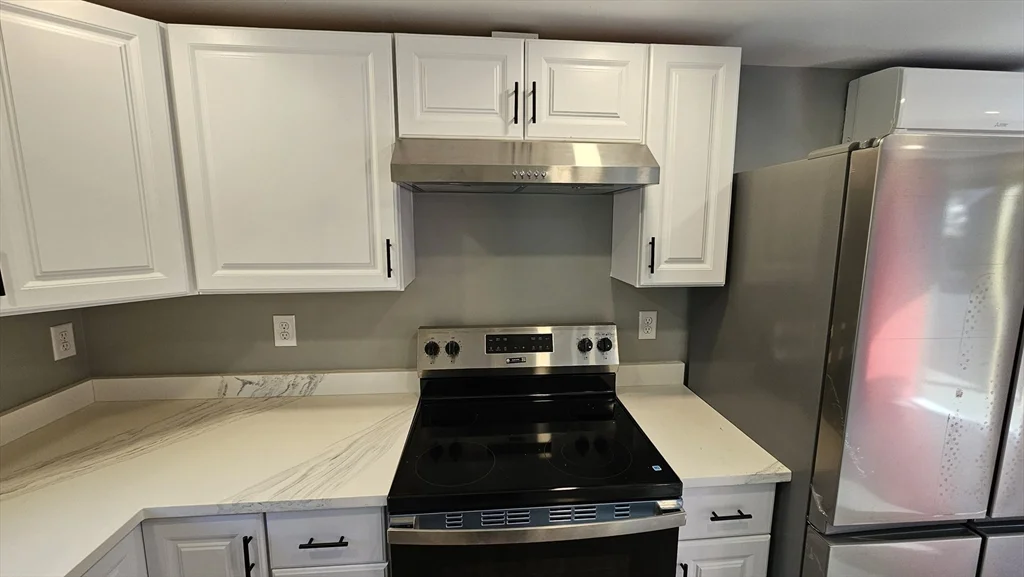 825 Scenic Hwy, Bourne