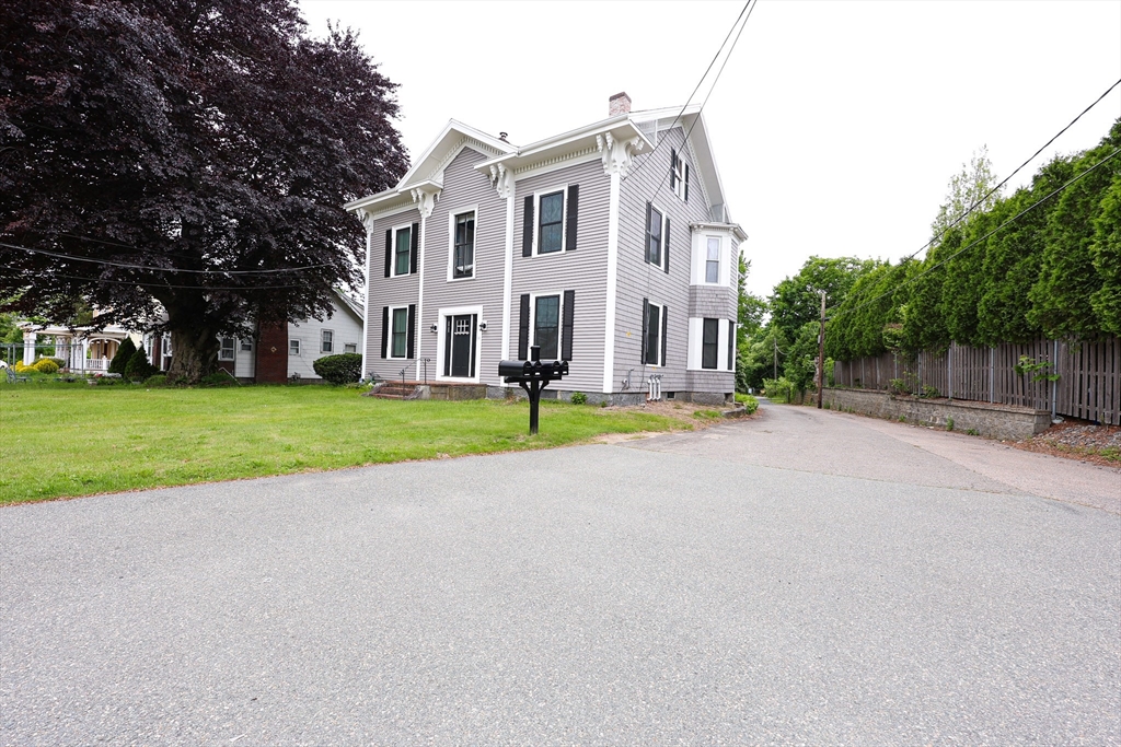 11 Pond St, Weymouth