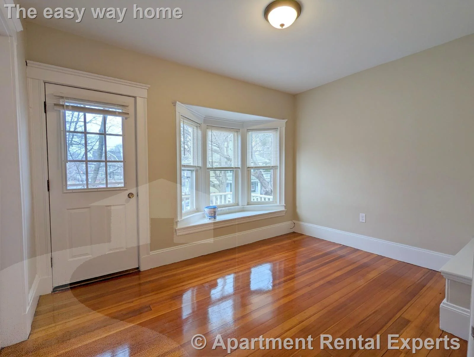 35 Trowbridge St, East Arlington