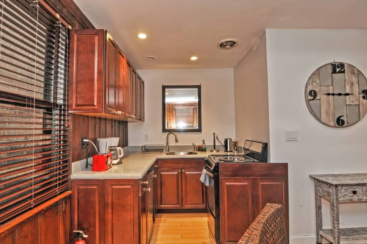 49 Charles St, Beacon Hill