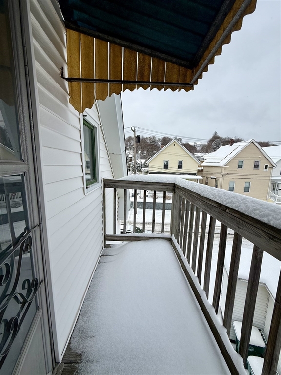 42 Salem St, Fitchburg