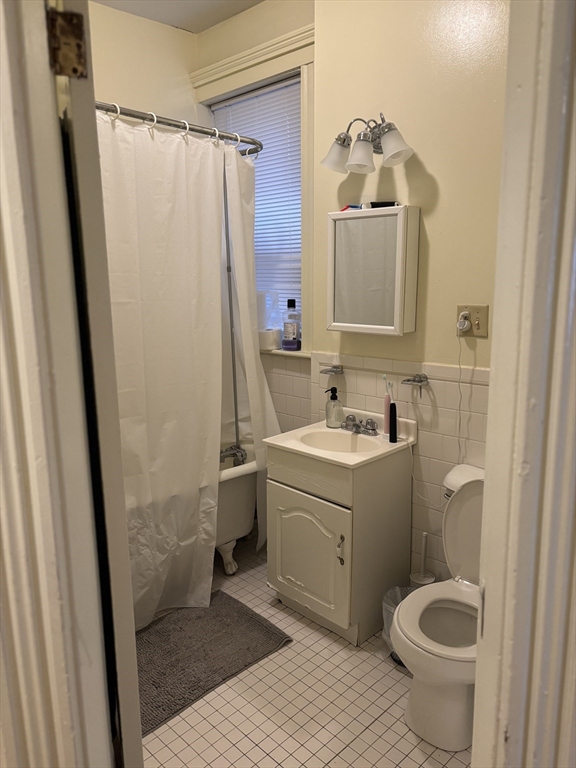 15 Queensberry St, Boston